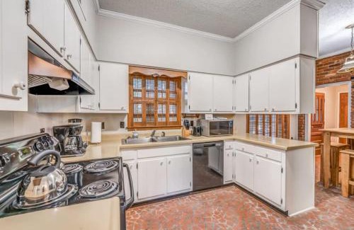 Whitehaven House | Pomona Cottage