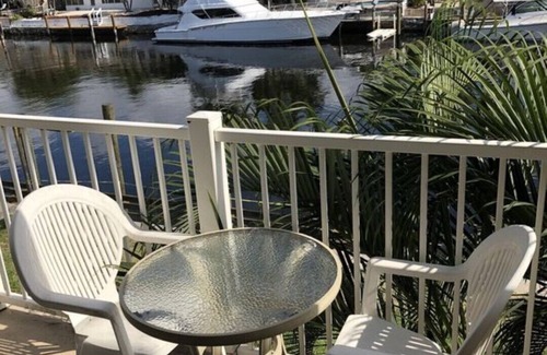 Harbor Village Condo | Pompano's best kept secret. Beautiful condo overlooking the intercoastal