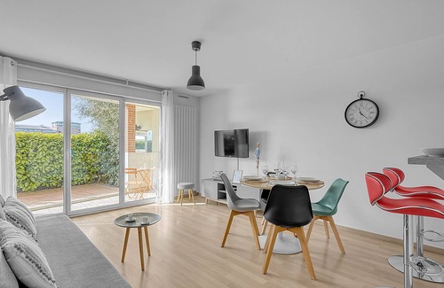 Amidonniers - Caffarelli Apartment | Pompon sur la Garonne - Appt avec balcon pour 2