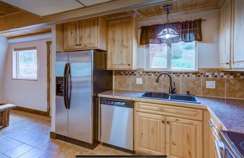 Salida House | Poncha Creek Mountain Lodge, near Monarch Mtn
