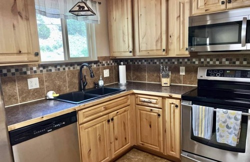Salida House | Poncha Creek Mountain Lodge, near Monarch Mtn