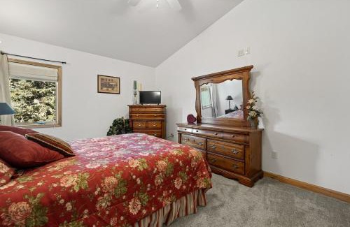 Lead House | Ponderosa Hideaway-ATV, Hiking, Snowmobiling, Hunting & Casino Fun
