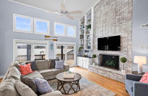 Mount Mourne House | Ponderosa Pointe by AvantStay Boathouse Views