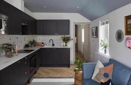 Pontcanna Apartment | Pontcanna by Black Door Stays
