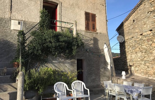 Castirla House | Ponte Castirla Independent room at the door of The Magic Scala Santa Regina