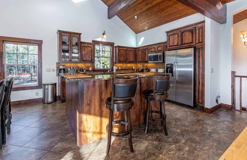 Three Rivers House | PONY47 - Stunning River Front Home, Community Pool