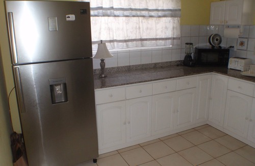 Washington House | Pool 2 King, 1 Queen, 4 twin beds. Check out April & May rates. Sleeps 10