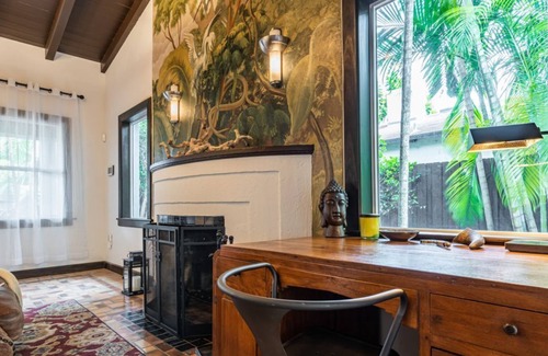 Northeast Miami Villa | Pool/2k SQFT/ Pet friendly/10 ppl