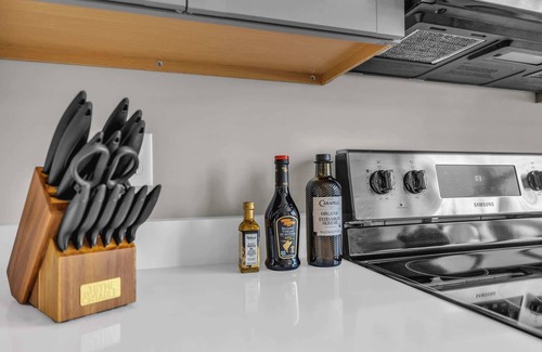 Chattanooga House | Pool! 4K TVs! Walkable to Riverwalk & Bike Rentals