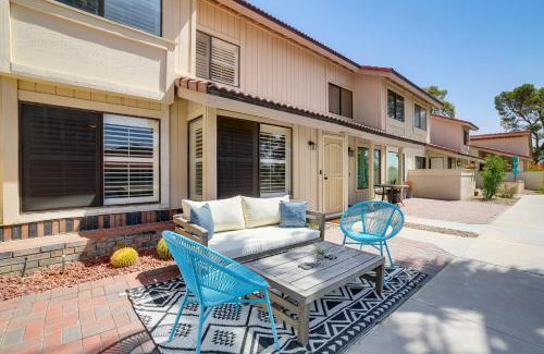 Palm Springs House | Pool Access and Mtn Views Palm Springs Retreat!