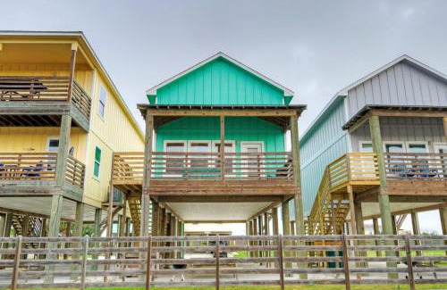 Flour Bluff House | Pool Access Boat Dock Steps to the Gulf The Pintail by AvantStay