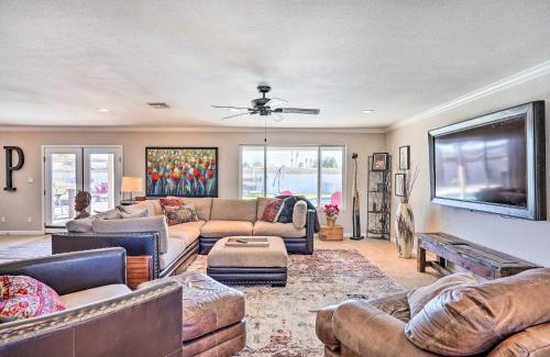 Corvalian Estates House | Pool and Outdoor Lounge Scottsdale Family Home
