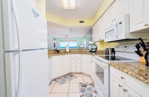 Seawinds Condo Condo | Pool/Beach Open! Seawinds Condo-Oceanfront #601