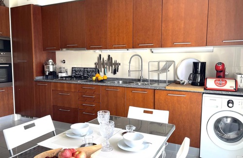 Cascais Condo | Pool & Beach | Spacious & Modern 20 min from Lisbon