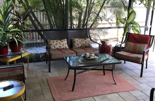 Lake Sarasota House | Pool home in Sarasota, city of Siesta Key beaches