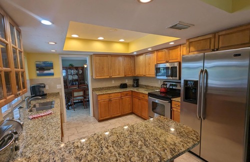 Braden River House | POOL HOME WITH DOG RUN.