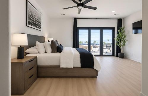 Lake Havasu City House | Pool Home with Lake Havasu views! Hot tub, Game room, King bed, BBQ & Patio
