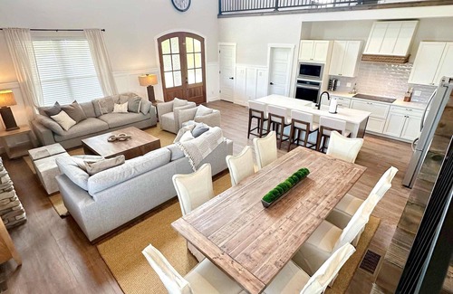 Williamstown House | Pool | Hot Tub | Game Room | Fire Pit | Playground