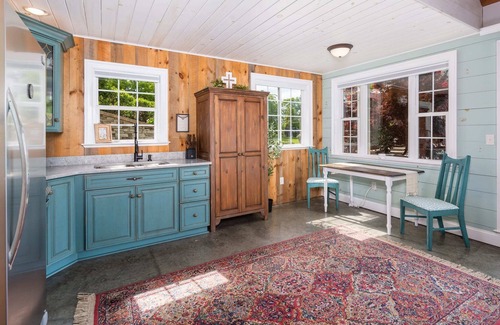 Swoope House | Pool/HotTub/Sauna/Grill/Private/Views/EVCharger