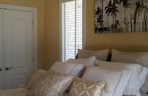 Virginia Beach House | Pool House Getaway - Hot Tub, Sauna, Steam Shower & a 50' Pool