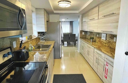 Allapattah House | Pool House in Heart of Miami-10 from South Beach