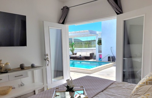 Parcela 39 House | Pool House in Rosarito with Private Beach