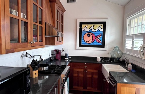 Historic Old Northeast House | Pool House - Rare Gem Downtown St. Pete Oasis