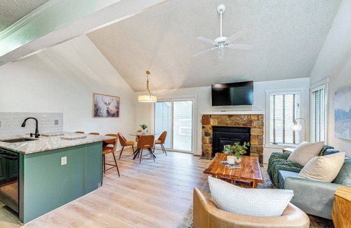 White Haven Condo | Pool & Marina Access: Condo w/Deck in Jim Thorpe