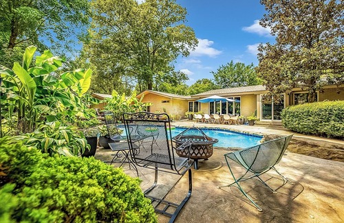 Ellendale Villa | Pool Paradise: Mid Mod Lux Oasis in Quiet Central Location - Pet Friendly!