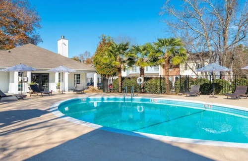 Rock Hill Condo | ☆Pool+Parks☆2 min drive⇢grocery+dining+attractions