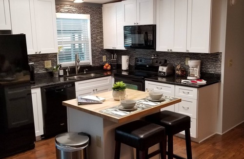 Homosassa House | Pool, Privacy & Family Fun! Mom's Manatee House.