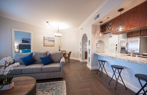 Lake Las Vegas Apartment | Pool-side 2 Bedroom Viera condo!