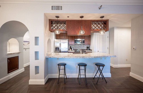 Lake Las Vegas Apartment | Pool-side 2 Bedroom Viera condo!