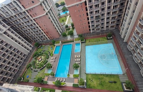 Paranaque Apartment | Pool View BP1043