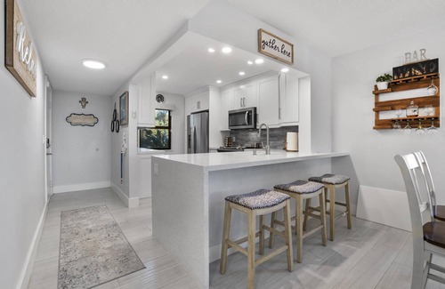 Hutchinson Island South Condo | Pool view first floor Corner unit