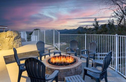Temecula House | Pool Views Hot Tub Fire Pit Arcade Vista Clara by AvantStay