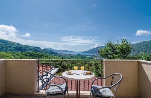 Mojdez Villa | Pool Villa Panorama Mojdež, Igalo, Montenegro
