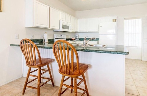 Village of Four Seasons Apartment | Pool | WiFi | Lake Front| Sleeps 6 | MM 13 (631DC)