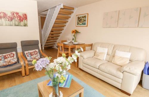 Poole House | Poole Quay Cottage