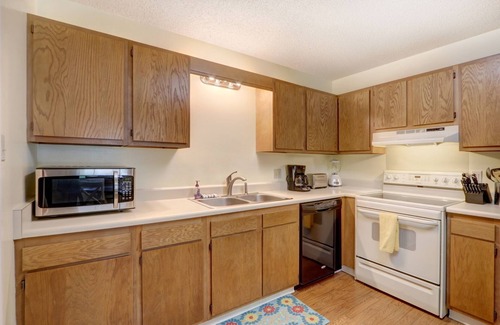 Pooler House | ⭐️Pooler Travelers Retreat IV-Entire House🏠