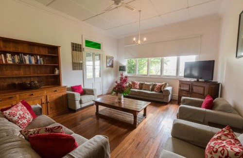 Pokolbin House | Pooles Rock Vineyard Accommodation
