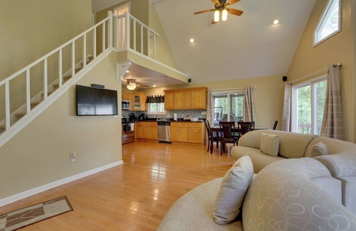 Bushkill House | Pools, Hot Tub & More: Bushkill Mountain Getaway!