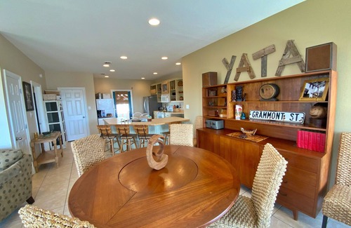Morgantown House | Pools, Views and easy beach access