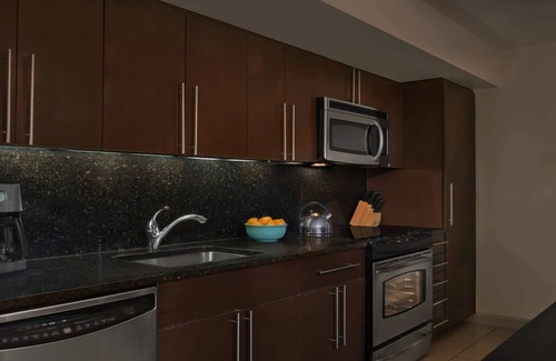 Marco Island Resort | Poolside - 3 Bedroom - Marriott's Crystal Shores - Full Resort Access