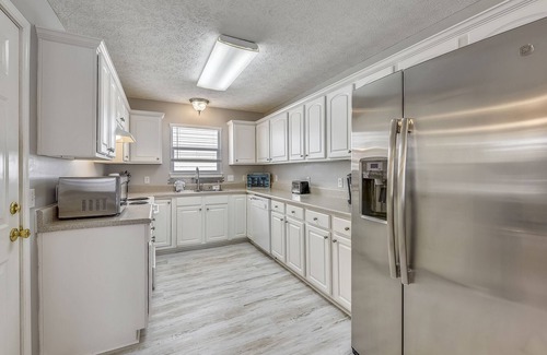 Panama City Beach House | Poolside Cabana by Book That Condo