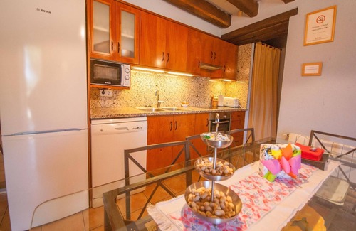 Cassa de la Selva House | Poolside Family Getaway