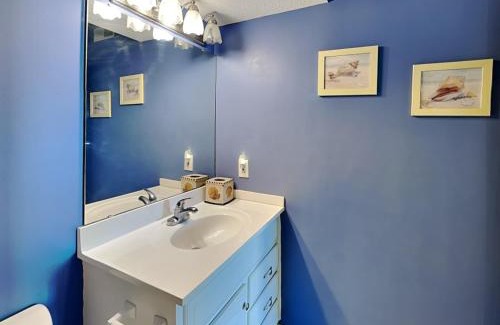 Sneads Ferry Apartment | Poolside Paradise