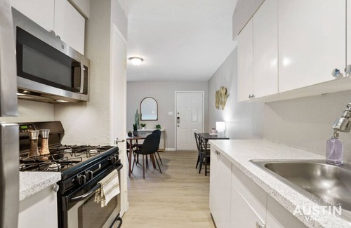 Cherrywood Apartment | Poolside Paradise | 2 Apts for 12 w Pool + Parking