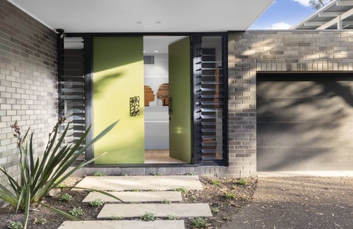 Tea Gardens House | Poolside Retreat, TOP NOTCH