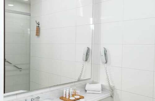 Manizales Hotel | Pop Art Hotel Las Colinas Manizales